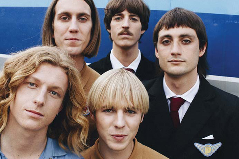 PARCELS。